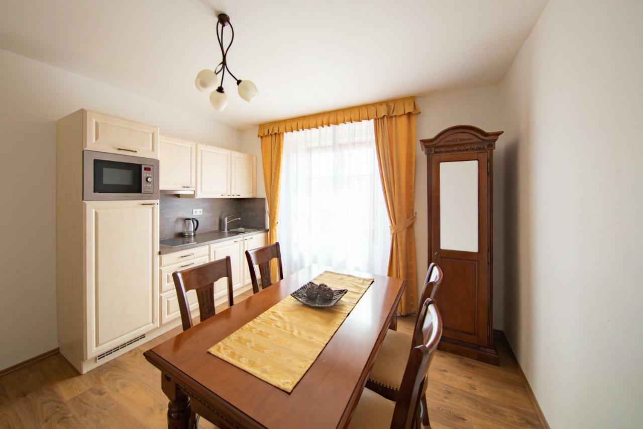 Residence Safari Resort - Chateau Borovany  Extérieur photo