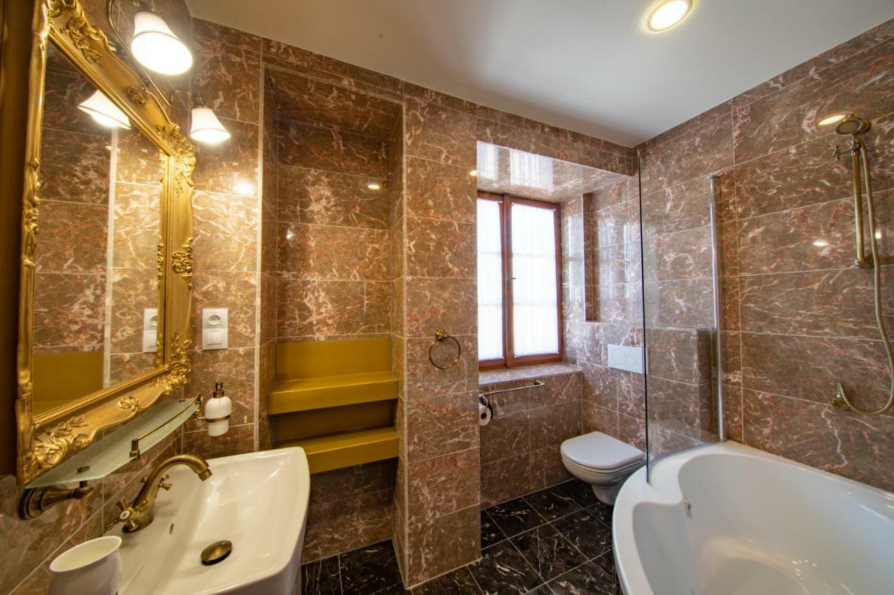 Residence Safari Resort - Chateau Borovany  Extérieur photo